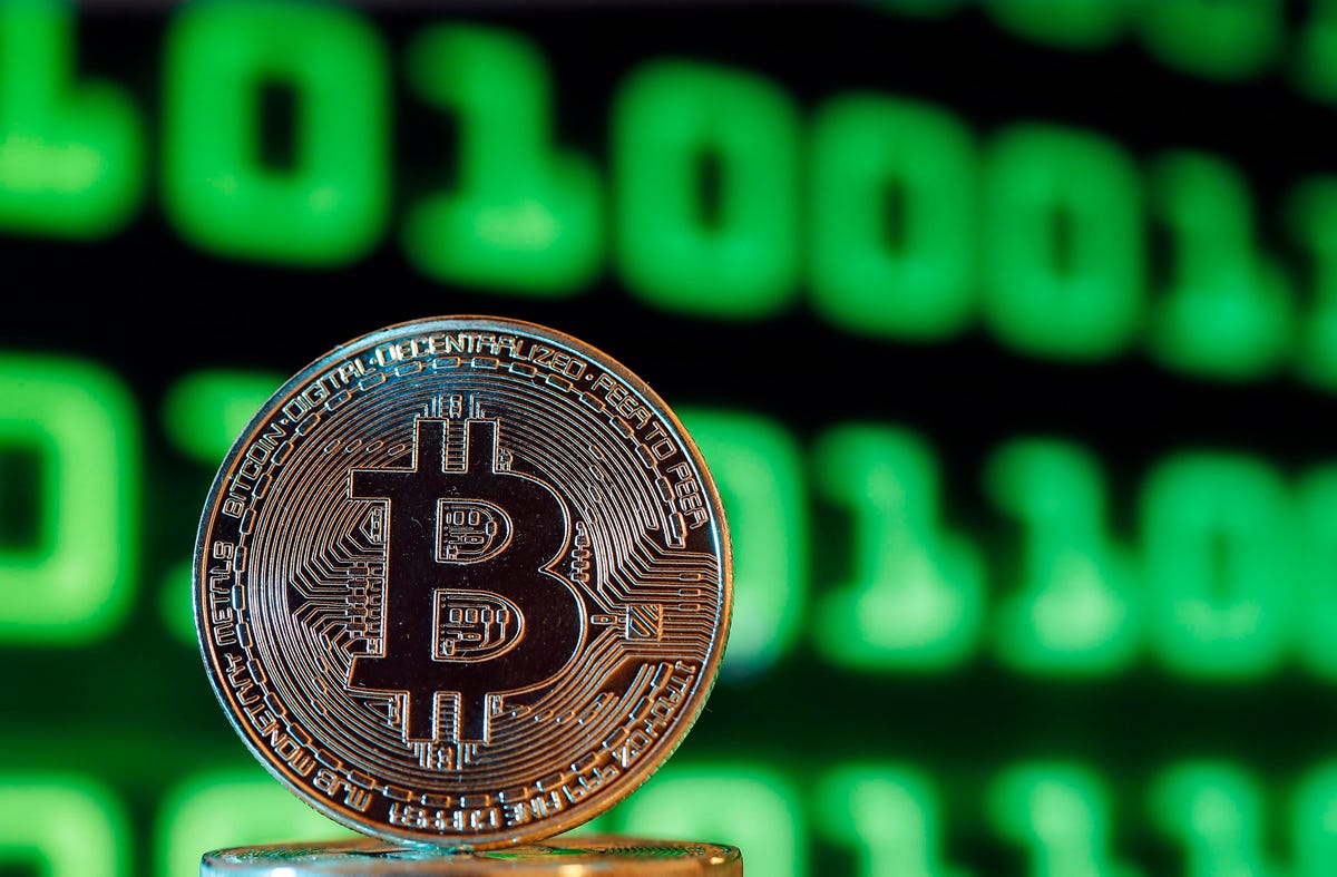 Bitcoin’s ‘Unique Phase’ Will Send Its Price To $100,000 In 2022—Meanwhile Ethereum, BNB, Cardano, Solana Prices Tumble