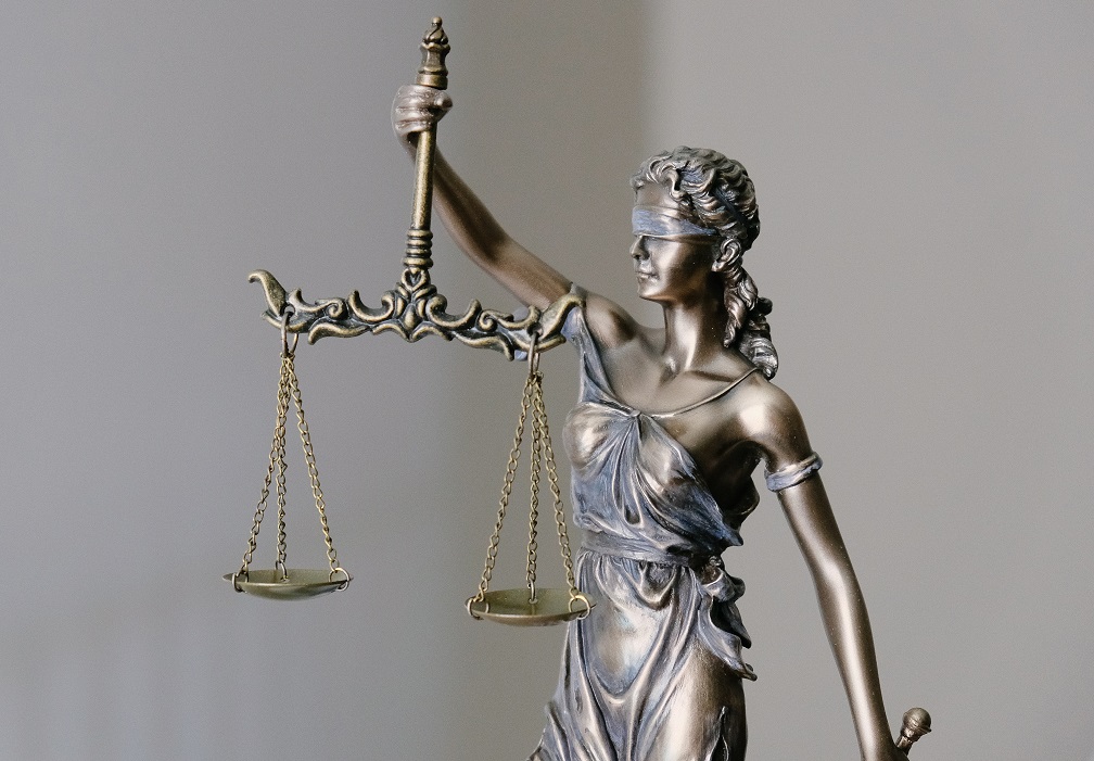 Bitcoin Law, lady justice's statue